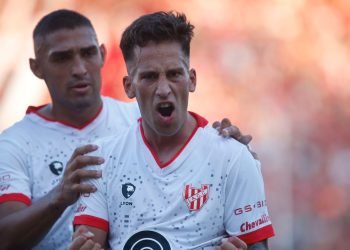 Instituto recibe al Decano en el Monumental