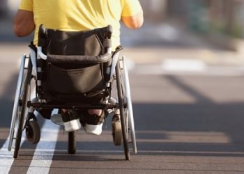 El 75% de las personas con movilidad reducida de cyl depende de terceros para salir de casa