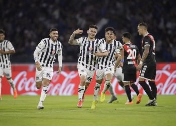Talleres le ganó 2-1 a River y llega “entonado” al clásico