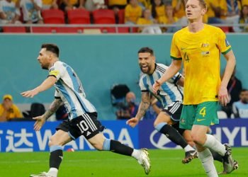 Argentina venció 2-0 a Australia en China ante una multitud