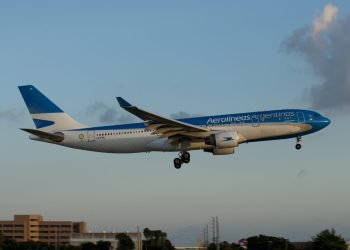 Aerolineas argentinas airbus a330 200 lv fnl 15203360984 1536x1024