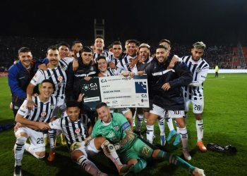 Talleres fue superior en Mendoza y eliminó a River de la Copa Argentina