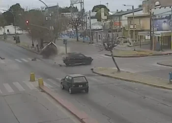 2i6el7cp4vgcxpwslip6lw7m7i