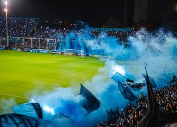 Belgrano y Boca se enfrentan esta noche en Alberdi con un estadio repleto