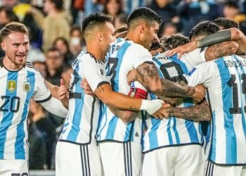 La probable formación de Argentina para enfrentar esta noche a Perú