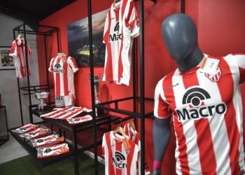 Cnrov7eypfcwvbrl6c7zbvphyu