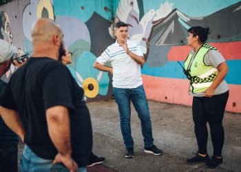 5b33b266 4324 4a23 9c4d 8c46b036228e