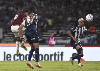 Gjy6ztqwiaaxlwq 750x500