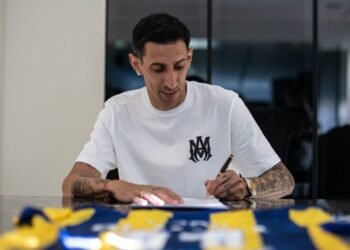 Gsjlwc0wyaajkb3 750x750