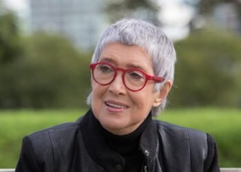 La cantautora Teresa Parodi llega al Teatro Comedia con sus canciones del nuevo álbum “Hasta que amanezca”