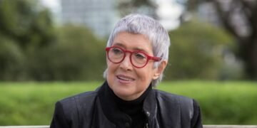 La cantautora Teresa Parodi llega al Teatro Comedia con sus canciones del nuevo álbum “Hasta que amanezca”